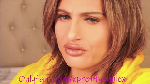 Snapshot of kxaxmichelle chatting on December 18, 2024, 6:57 pm Kick online show from December 18, 2024, 6:57 pm