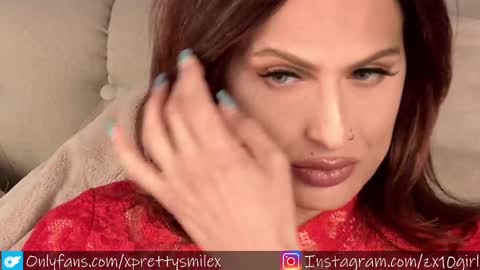 Snapshot of kxaxmichelle chatting on February 24, 2025, 7:52 pm Kick online show from February 24, 2025, 7:52 pm