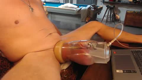 Snapshot of kybullmaster65 chatting on November 11, 2025, 3:23 pm kybullmaster65 online show from November 11, 2025, 3:23 pm