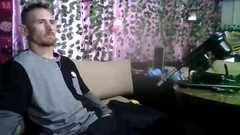 Snapshot of kyl3baron3 chatting on January 22, 2025, 5:49 pm kyl3baron3 online show from January 22, 2025, 5:49 pm