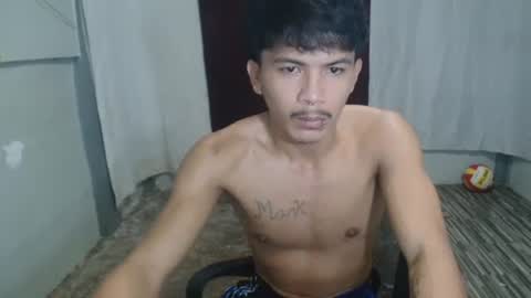 Snapshot of kyle_lourence chatting on May 8, 2026, 8:14 pm kyle_lourence online show from May 8, 2026, 8:14 pm