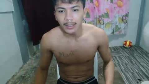 Snapshot of kyle_lourence chatting on June 3, 2026, 11:21 pm kyle_lourence online show from June 3, 2026, 11:21 pm