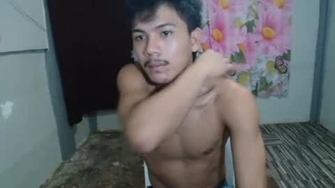 kyle_lourence online show from June 16, 2026, 7:11 am