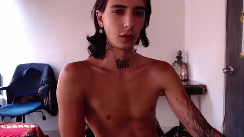 Snapshot of kyleer77 chatting on March 10, 2025, 4:57 pm kyleer77 online show from March 10, 2025, 4:57 pm