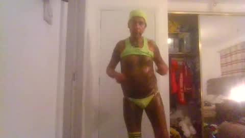 Snapshot of kylestrips4youq chatting on December 18, 2025, 5:35 am kylestrips4youq online show from December 18, 2025, 5:35 am