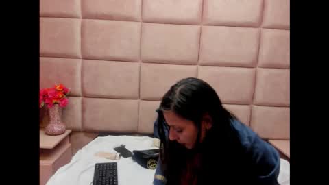 kylie_bloom online show from November 27, 2025, 9:17 pm