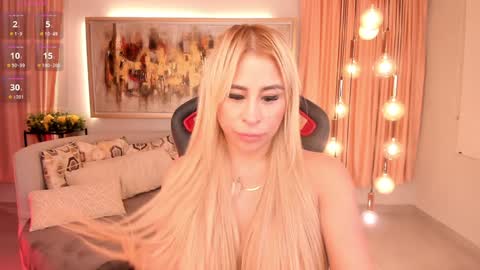 Snapshot of kylie_cooper chatting on January 13, 2025, 3:47 pm Kylie online show from January 13, 2025, 3:47 pm