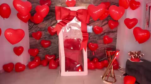 Snapshot of kylie_cooper chatting on February 14, 2025, 2:23 pm Kylie online show from February 14, 2025, 2:23 pm