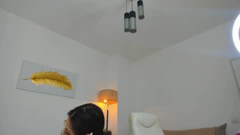 Kylie online show from April 12, 2026, 2:05 am