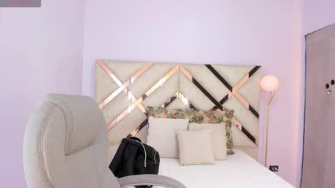 Snapshot of kylie_reyes chatting on December 3, 2025, 7:12 pm Kylie Reyes online show from December 3, 2025, 7:12 pm