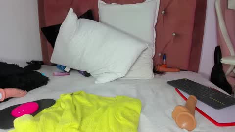 kylie Sttel online show from January 3, 2025, 3:44 pm