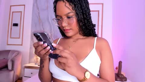 Snapshot of kyliegomez chatting on September 27, 2025, 7:19 pm Kylie  online show from September 27, 2025, 7:19 pm