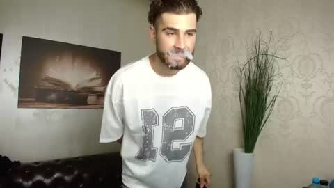 KyloEast online show from June 12, 2026, 4:44 am