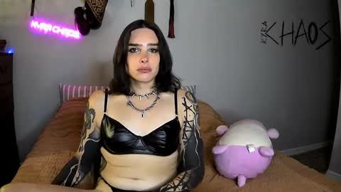 Kyra Chaos online show from May 25, 2026, 1:55 am