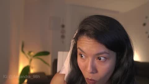 schedule 300 pm - 1100pm colombia time online show from February 28, 2026, 1:17 am