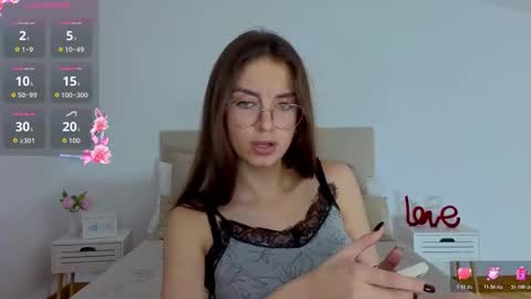 Snapshot of l1ttle_angel__ chatting on October 18, 2025, 8:20 pm Margo online show from October 18, 2025, 8:20 pm