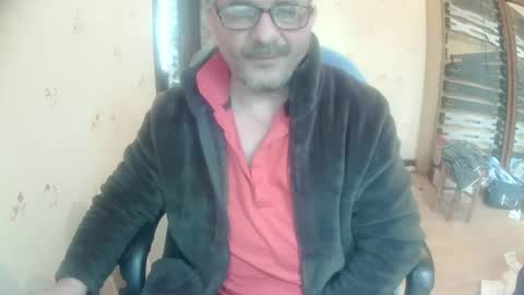 Snapshot of l__0__l chatting on January 5, 2025, 11:15 am l__0__l online show from January 5, 2025, 11:15 am