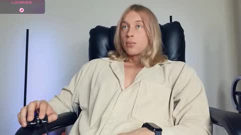 Adonis online show from November 10, 2025, 10:36 am