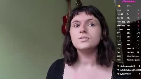 Snapshot of la_femme_fatale_ chatting on June 17, 2026, 8:32 pm Hanna FREE ONLYFANS online show from June 17, 2026, 8:32 pm