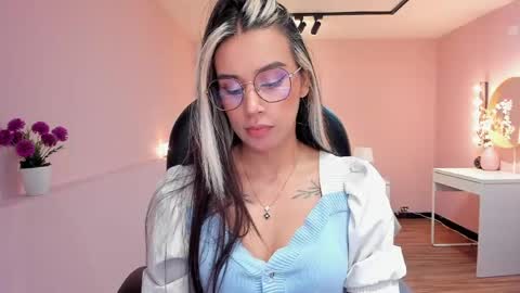 T A T I A N A online show from May 26, 2026, 11:39 am