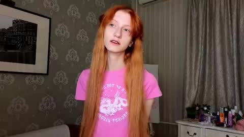 Snapshot of lab_geek chatting on November 9, 2025, 6:06 pm Sophie online show from November 9, 2025, 6:06 pm