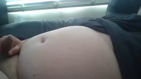labialuv2suck online show from May 17, 2026, 12:45 pm