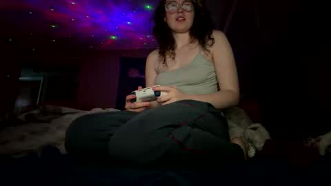 lacedinsin online show from April 11, 2026, 3:33 am