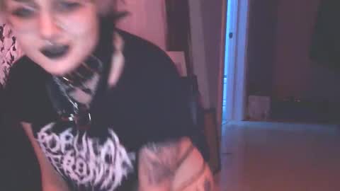 Snapshot of laceymarievelutina chatting on April 4, 2026, 4:55 am Lacey-Marie online show from April 4, 2026, 4:55 am