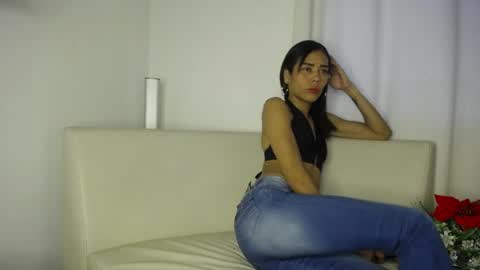 Snapshot of ladies_studio chatting on March 29, 2026, 11:05 pm ladies_studio online show from March 29, 2026, 11:05 pm