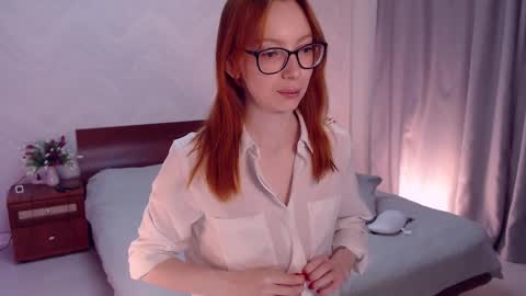 lady_biscuit online show from January 11, 2026, 6:57 pm