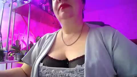 Snapshot of lady_gloria chatting on December 9, 2024, 4:01 am Lady Gloria online show from December 9, 2024, 4:01 am