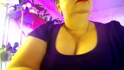 Lady Gloria online show from July 4, 2026, 5:46 am
