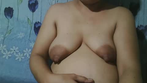 Snapshot of lady_love063 chatting on January 18, 2025, 10:39 pm lady_love063 online show from January 18, 2025, 10:39 pm