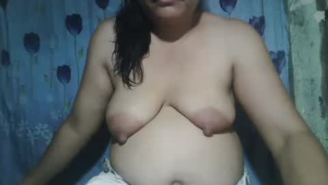 Snapshot of lady_love063 chatting on October 14, 2025, 5:30 am lady_love063 online show from October 14, 2025, 5:30 am