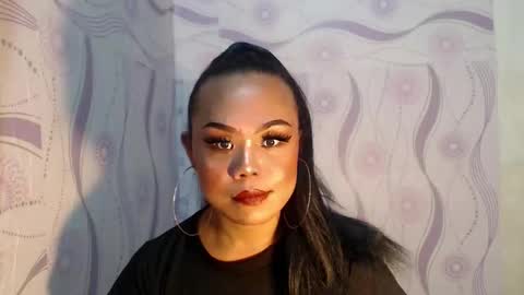 lady_shane26 online show from May 12, 2026, 12:35 pm