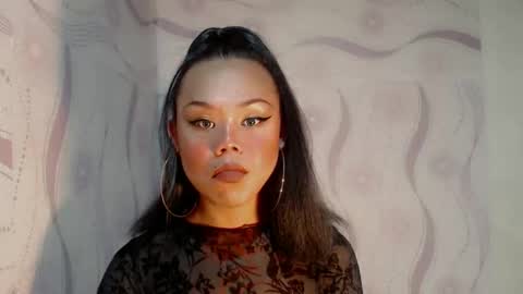 lady_shane26 online show from May 22, 2026, 9:20 pm