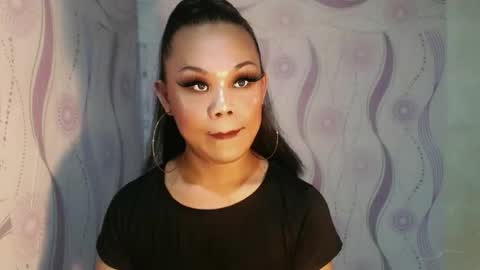 lady_shane26 online show from May 25, 2026, 3:23 am