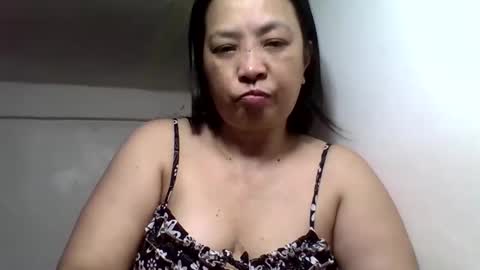 Snapshot of ladybignipples4u chatting on February 26, 2026, 10:03 am ladybignipples4u online show from February 26, 2026, 10:03 am