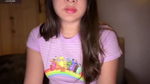 Aria online show from October 21, 2025, 4:35 am