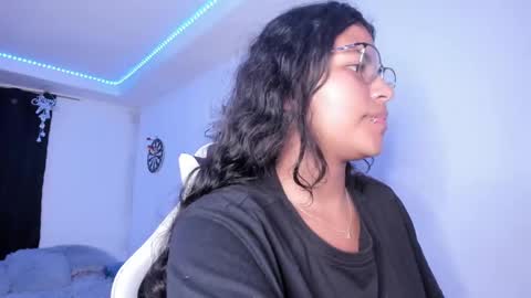 Snapshot of ladybrown_16 chatting on December 19, 2024, 7:07 am  Lady  online show from December 19, 2024, 7:07 am