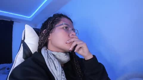 Snapshot of ladybrown_16 chatting on February 19, 2025, 3:28 am  Lady  online show from February 19, 2025, 3:28 am