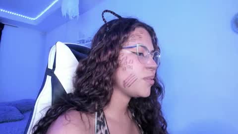 Snapshot of ladybrown_16 chatting on October 24, 2025, 3:58 am  Lady  online show from October 24, 2025, 3:58 am