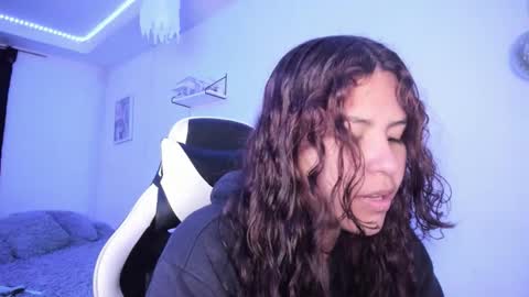 Snapshot of ladybrown_16 chatting on October 29, 2025, 2:36 am Lady online show from October 29, 2025, 2:36 am