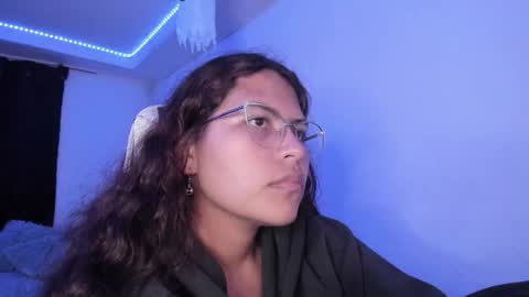 Snapshot of ladybrown_16 chatting on October 31, 2025, 6:25 am Lady online show from October 31, 2025, 6:25 am