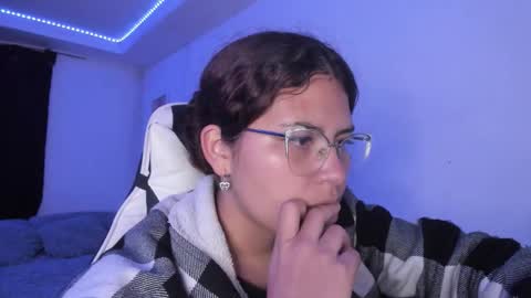 Snapshot of ladybrown_16 chatting on November 9, 2025, 2:10 am Lady online show from November 9, 2025, 2:10 am