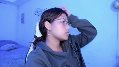 Snapshot of ladybrown_16 chatting on December 20, 2025, 2:40 am Lady online show from December 20, 2025, 2:40 am