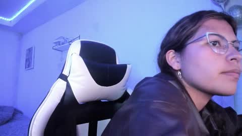 Snapshot of ladybrown_16 chatting on February 3, 2026, 6:51 am Lady online show from February 3, 2026, 6:51 am