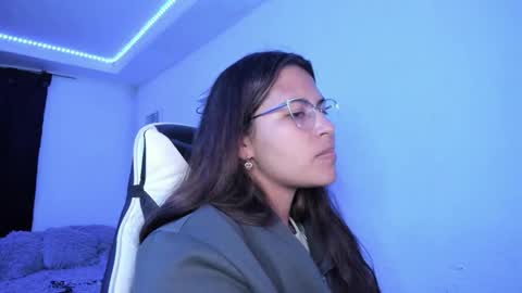 Snapshot of ladybrown_16 chatting on February 26, 2026, 2:32 am Lady online show from February 26, 2026, 2:32 am