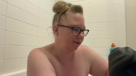 Snapshot of ladycherielynn chatting on July 15, 2026, 2:33 pm LadyCherieLynn online show from July 15, 2026, 2:33 pm