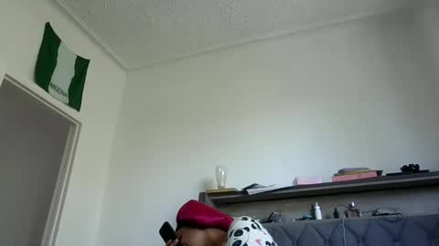 Stephanie online show from October 4, 2025, 3:32 pm